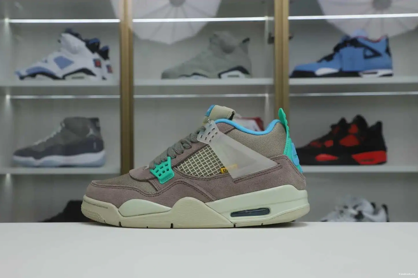 X RETRO Kimikick JORDAN LA 4 HAZE' 'TAUPE AIR UNION 0519